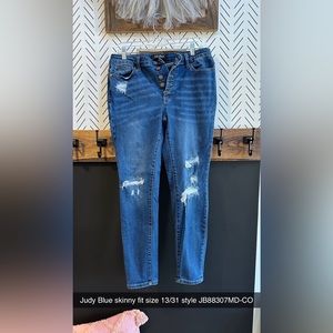 Judy Blue patchwork skinny fit size 13/31 style JB88307MD-CO